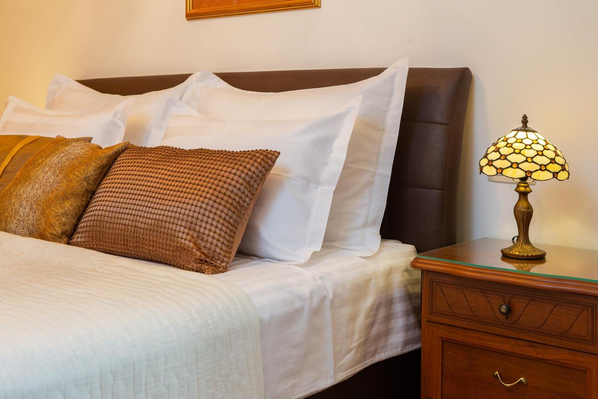 Romantic Luxury Rooms Split Exterior photo