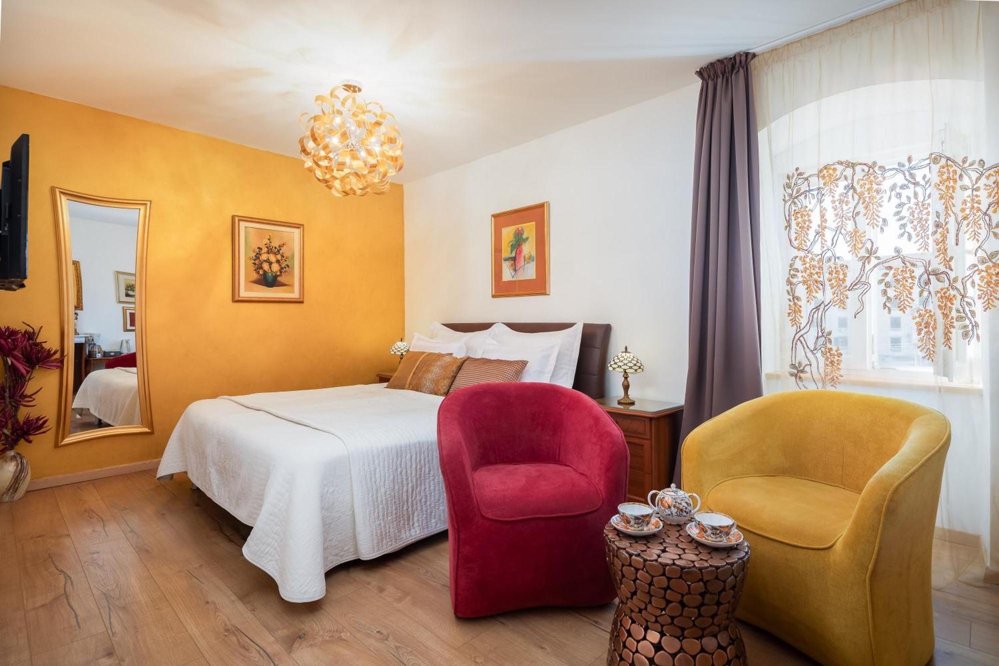 Romantic Luxury Rooms Split Exterior photo